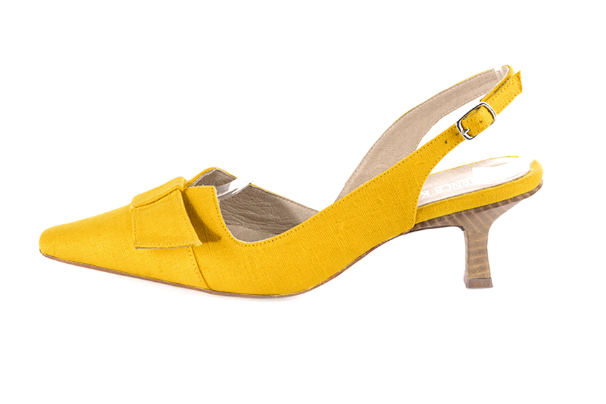 French elegance and refinement for these yellow dress slingback shoes, with a knot, 
                available in many subtle leather and colour combinations. The pretty French spirit of this beautiful pump will accompany your steps nicely and comfortably.
To be personalized or not, with your materials and colors.  
                Matching clutches for parties, ceremonies and weddings.   
                You can customize these shoes to perfectly match your tastes or needs, and have a unique model.  
                Choice of leathers, colours, knots and heels. 
                Wide range of materials and shades carefully chosen.  
                Rich collection of flat, low, mid and high heels.  
                Small and large shoe sizes - Florence KOOIJMAN
